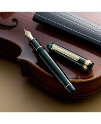 Platinum #3776 Century Laurel Green Gold Trim Fountain Pen