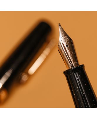 Nahvalur Original Plus Lovina Graphite Fountain Pen