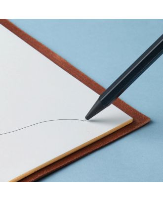 Paper Republic le stylo needlepoint pen Black
