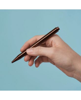 Paper Republic le stylo needlepoint pen Cognac