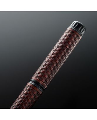 Platinum Izumo Takeami Gozame Benikabairo Fountain Pen