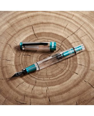 TWSBI Diamond 580ALR Caribbean with Onyx Fountain Pen