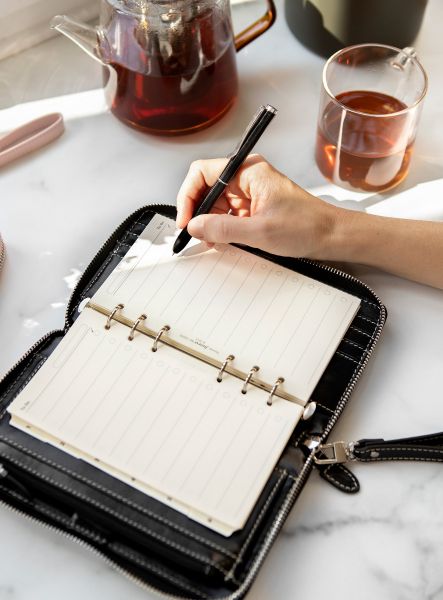 Filofax Malden Compact Zip Personal Black | Penworld