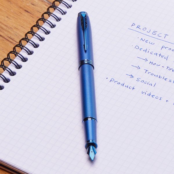 Parker IM Monochrome Blue Fountain Pen | Penworld » More than