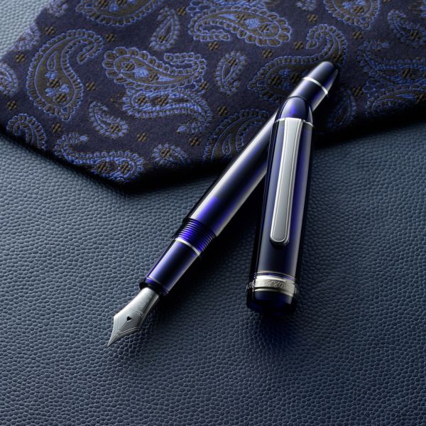 Platinum #3776 Century Chartres Blue Silver Trim Fountain Pen