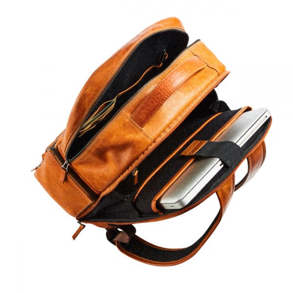 Maverick New Men leather backpack with laptop compartment 14