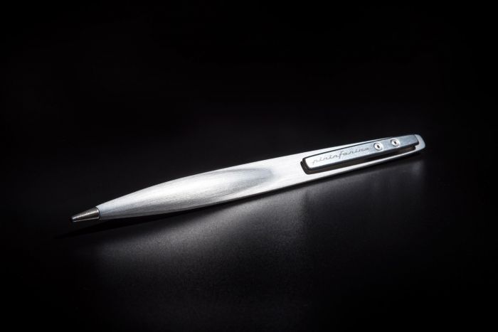 Napkin Forever Pininfarina Aero Inktloze Pen – Blauw – Schrijft Als Potlood – Met Displaystandaard – Italiaans Design – Geen Vulling Nodig