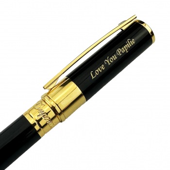 S.T. Dupont D-Initial Black Gold</br>Font: Corsiva